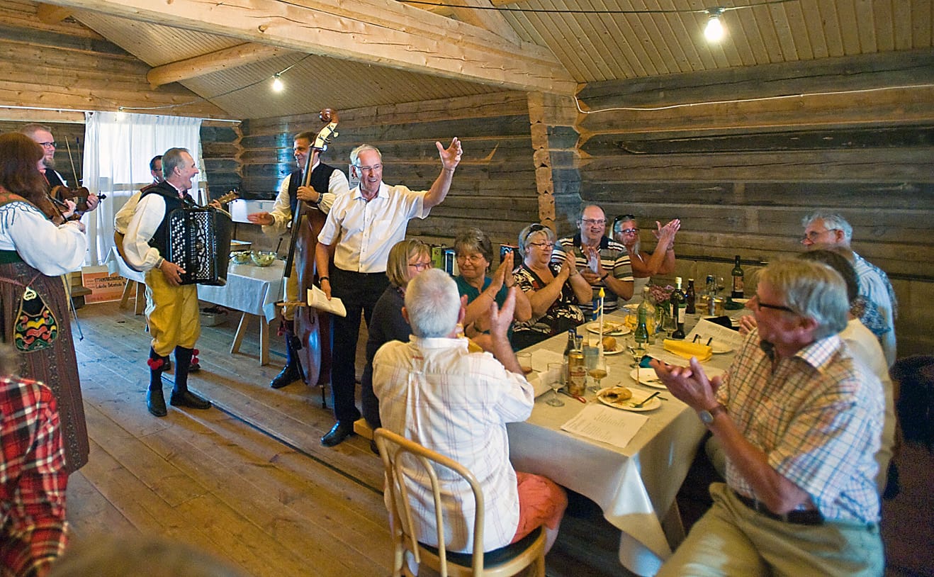 fest i båthuset Fest i salen